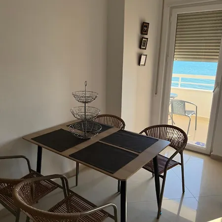 דירה Dengu Luxury Beachfront Sea View *